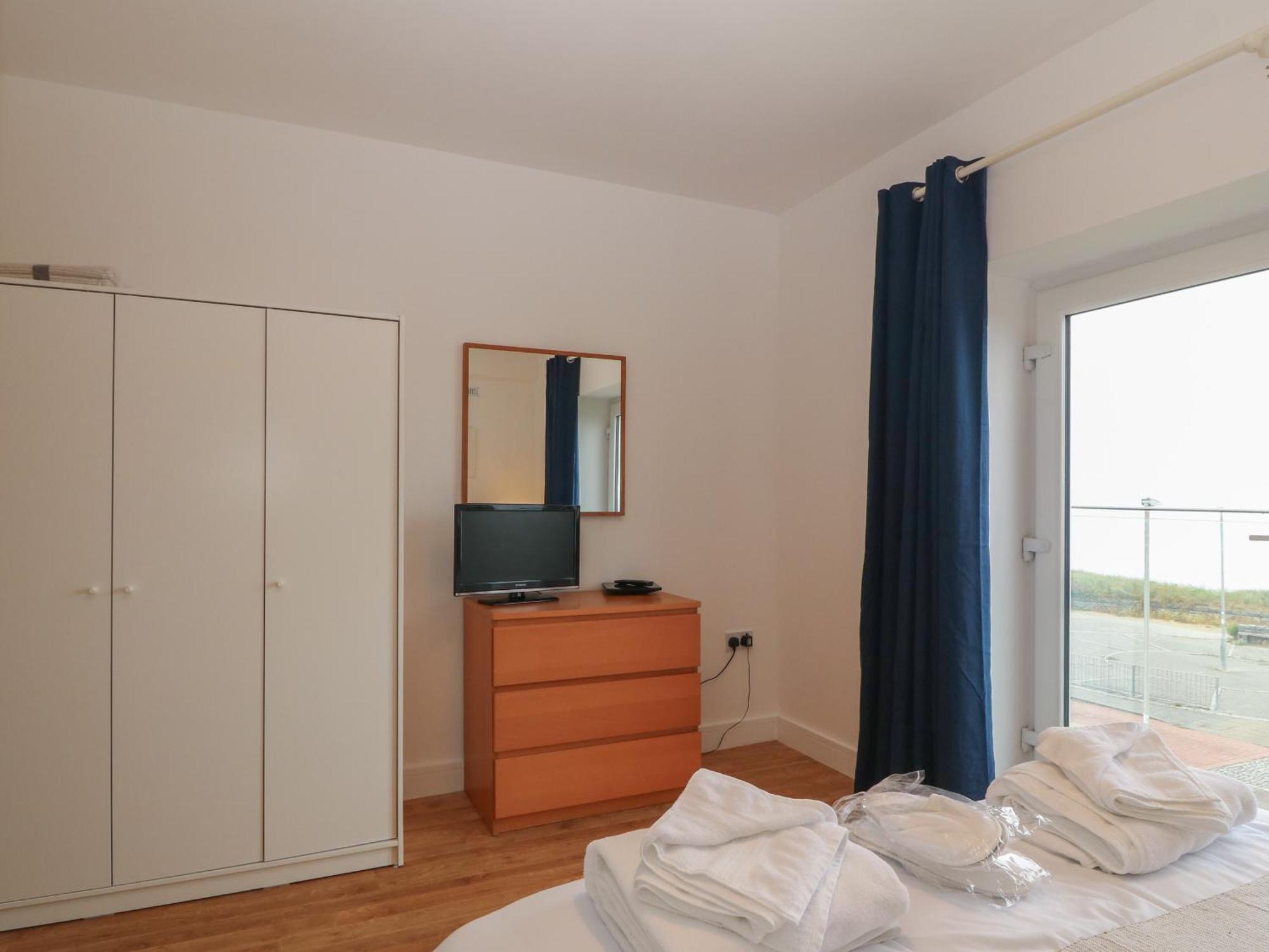 6 West End Point Apartment Pwllheli Bagian luar foto