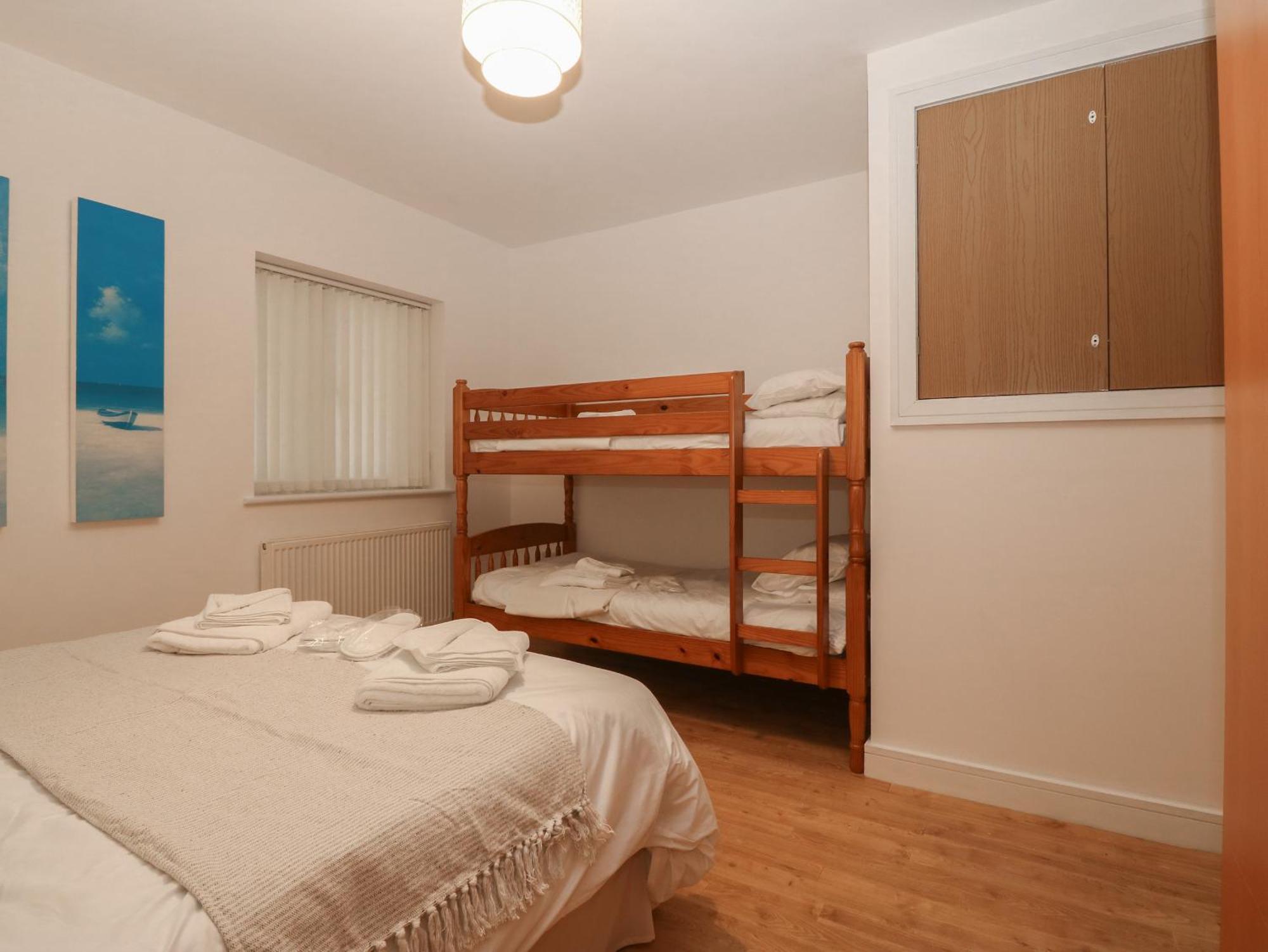 6 West End Point Apartment Pwllheli Bagian luar foto
